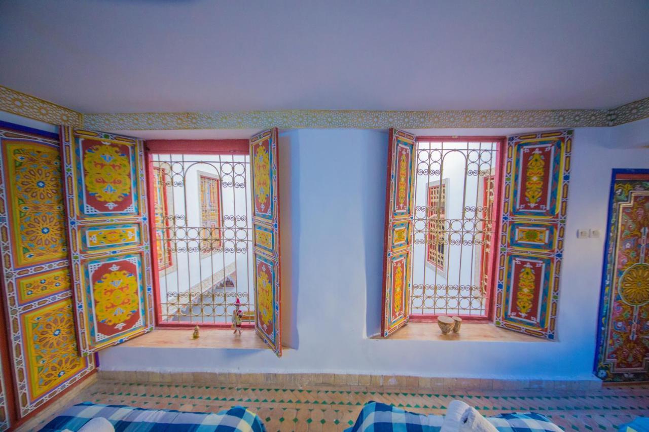 Hayat Riad *