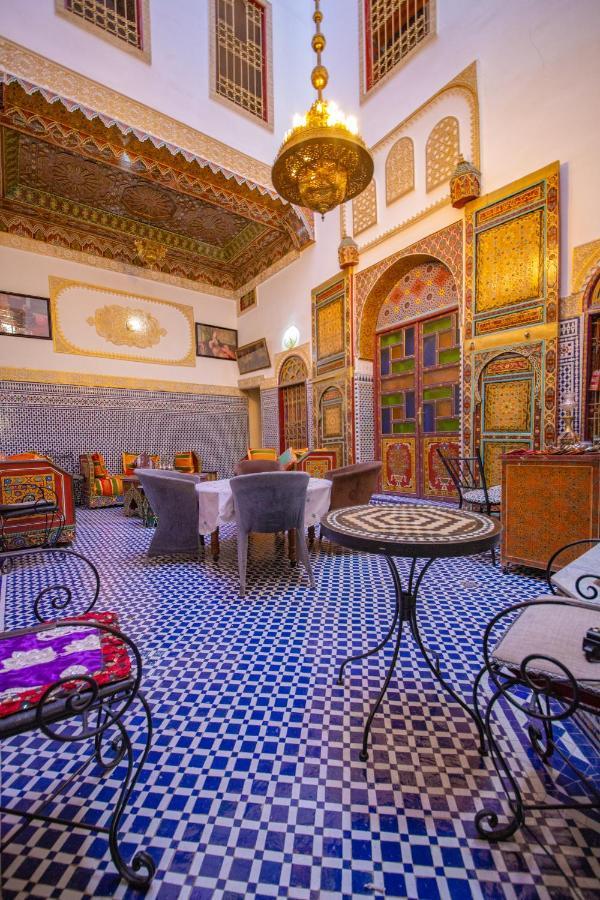 Hayat Riad *