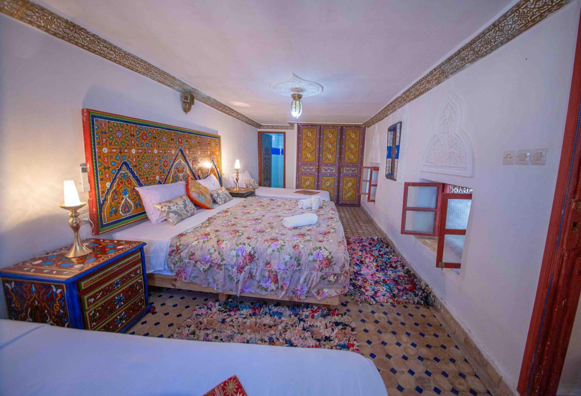 Hayat Riad *