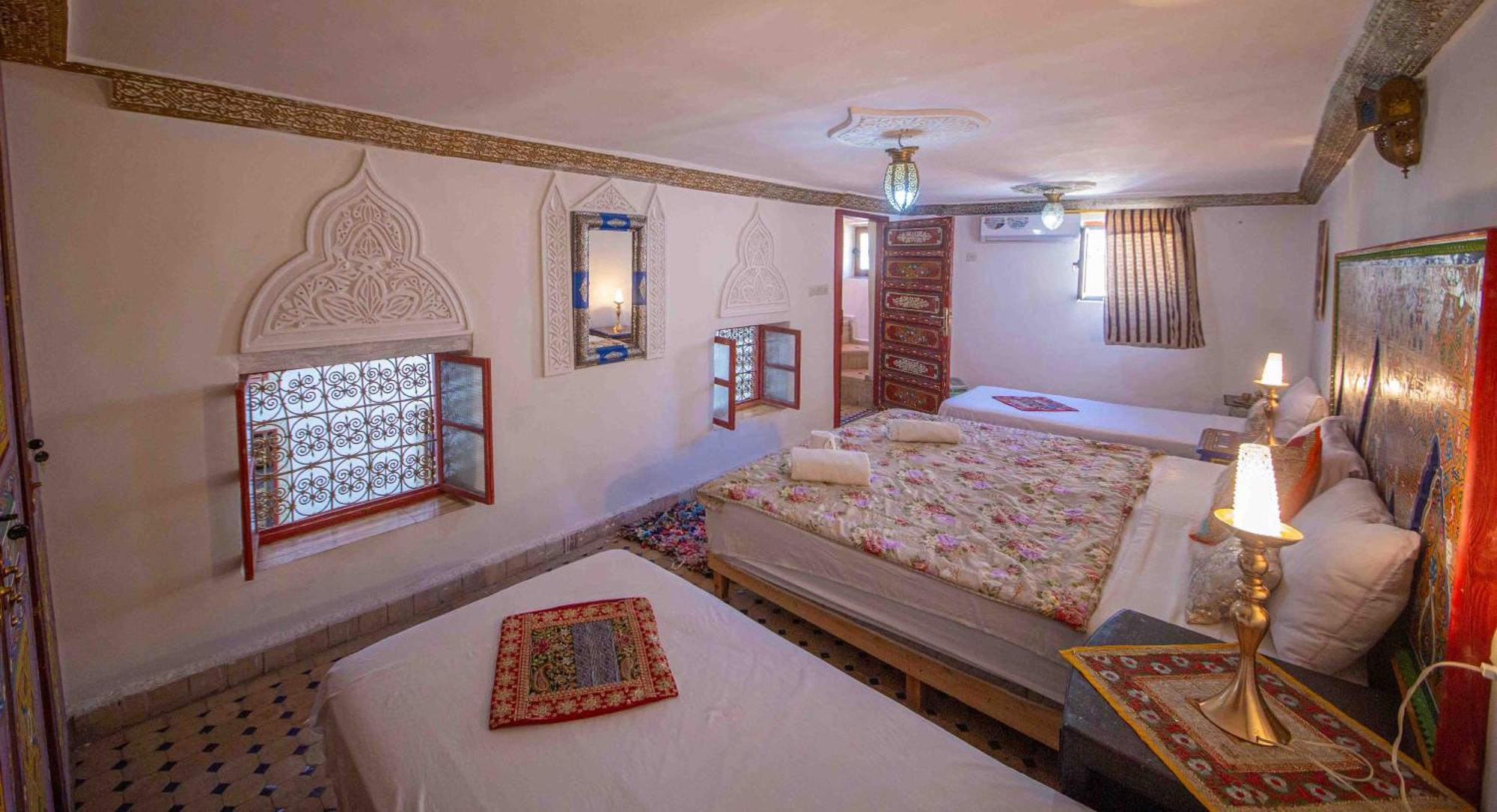 Hayat * Fez